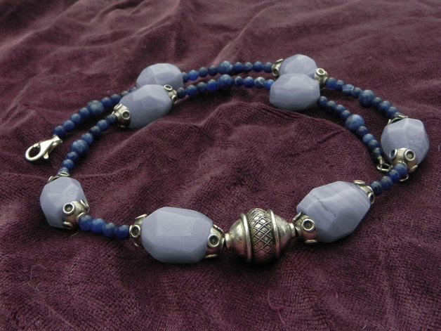 Design Calcedon-Sodalith-Kette Design Calcedon-Sodalith-Kette