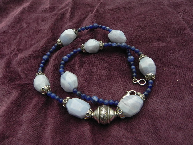 Design Calcedon-Sodalith-Kette Design Calcedon-Sodalith-Kette